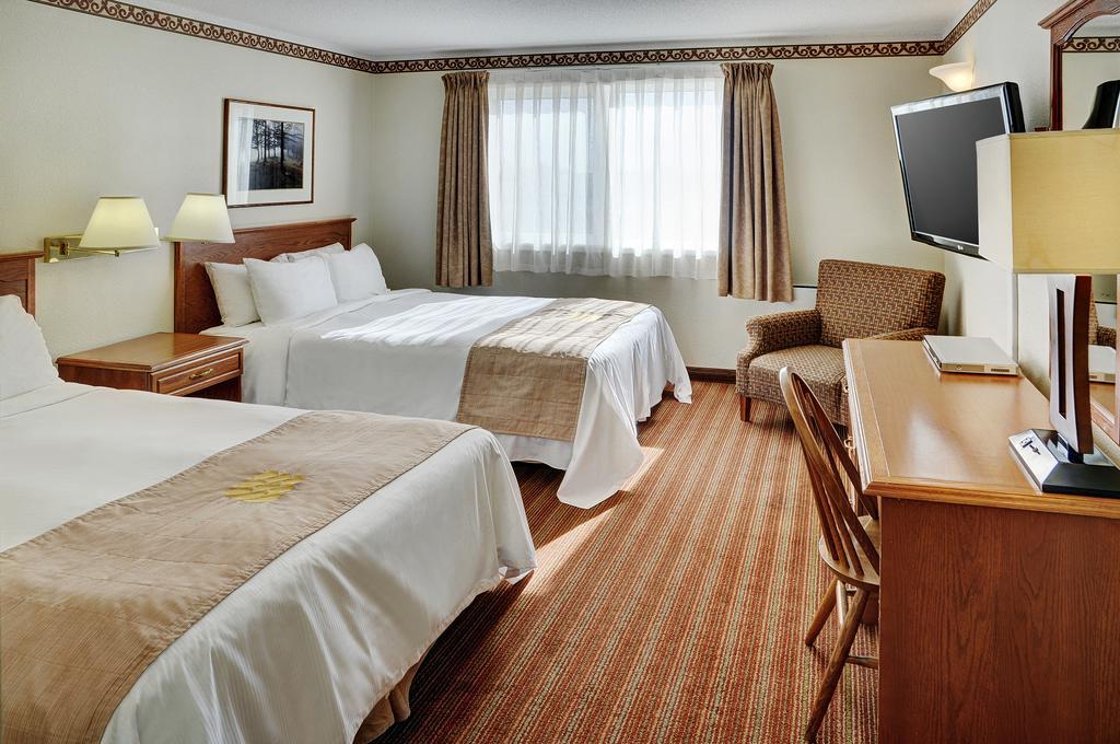 Lakeview Inns & Suites - براندون المظهر الخارجي الصورة