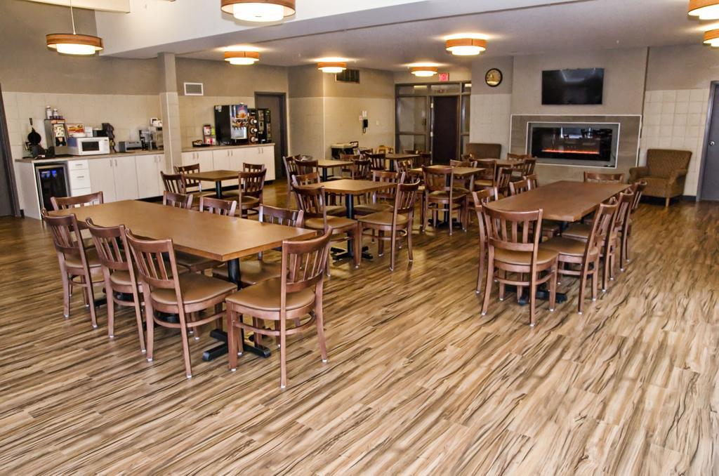 Lakeview Inns & Suites - براندون المظهر الخارجي الصورة